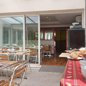 Adagio Access Prado Perier Aparthotel Marseilles