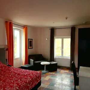 Le Moderne Hotel Saint-Paul-le-Jeune